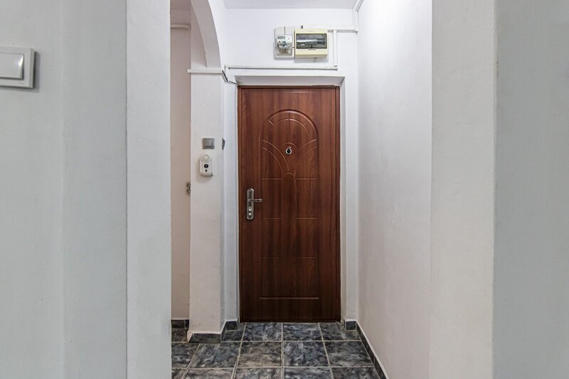 Drumul Taberei, Cetatea Histria, Romancierilor, 4 camere, nemobilat.