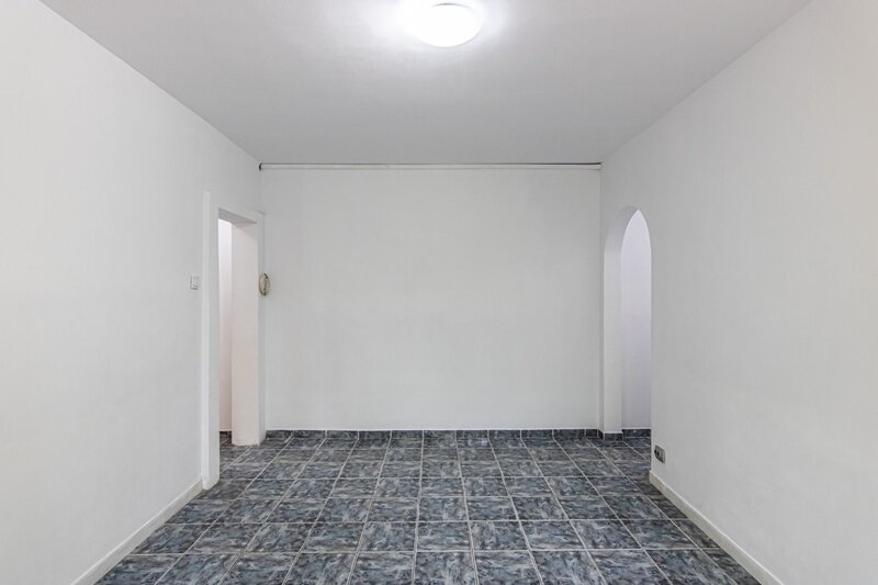 Drumul Taberei, Cetatea Histria, Romancierilor, 4 camere, nemobilat.